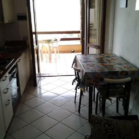 89 * Torre dei Corsari